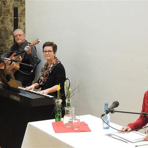 Lesung mit Musik/Johanna Paschinger und 'feelfalt'