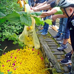 Pfarrfest mit Entenrallye
