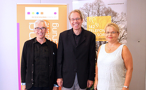 V. l.: Josef Hölzl (BEZIEHUNGLEBEN.AT), Dr. Claudius Stein (Kriseninterventionszentrum Wien) und Mag.a Silvia Breitwieser (TelefonSeelsorge - Notruf 142).