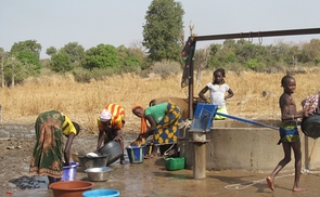 Bild einer Wasserpumpe in Mali.               